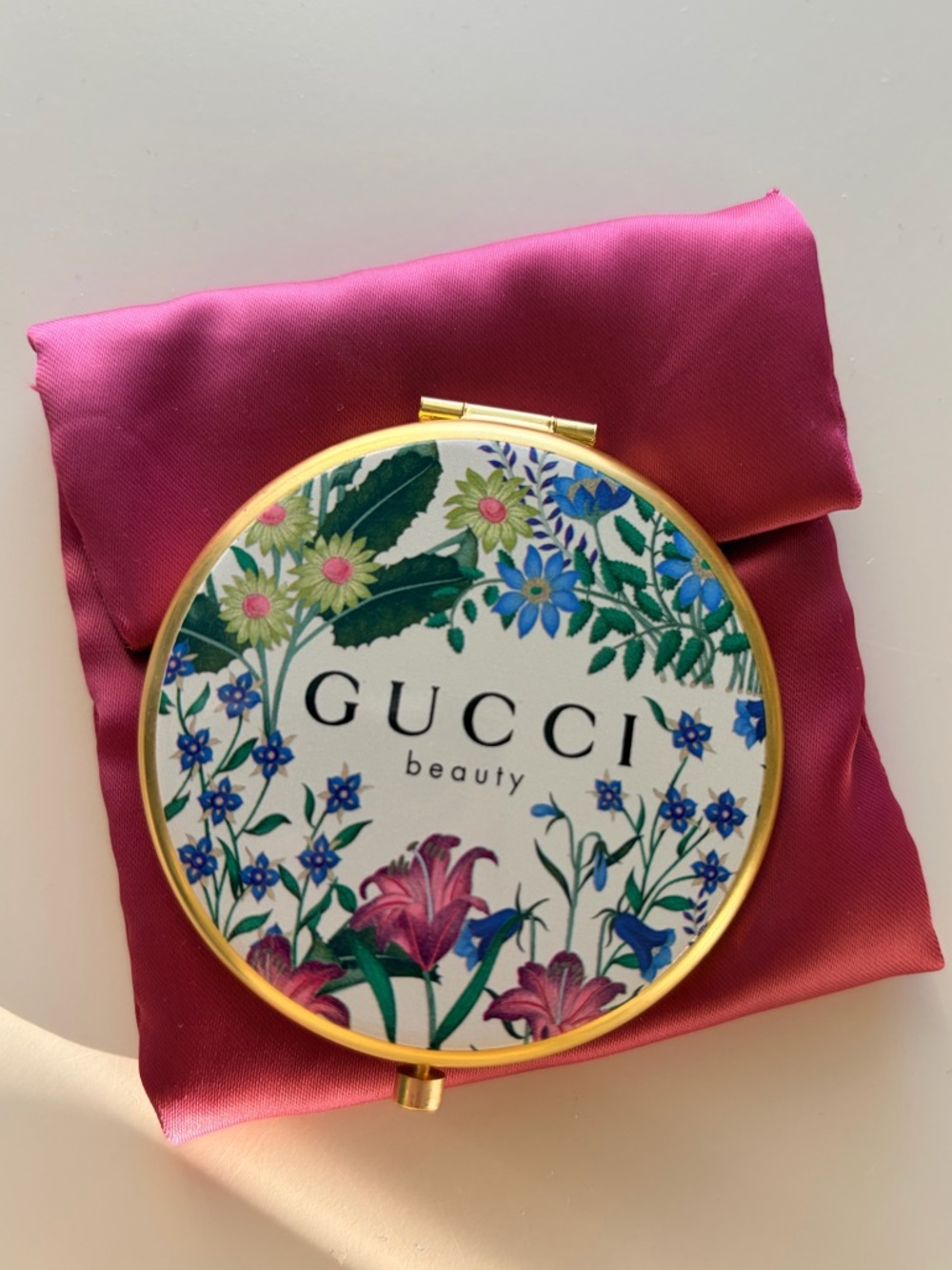 Gucci Gold-Trim Floral Compact Mirror with Blue, Pink, Green Accents - Picture 4 of 6
